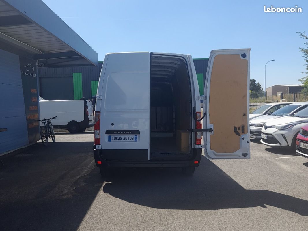 Renault master fourgon l3h2 blue dci 135 grand confort prix 15000 euros ht (image 9)