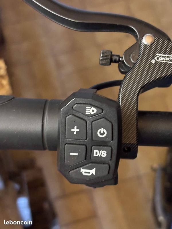 Trottinette électrique ANGWATT X1 – 3600W / 60V / 22,5Ah (image 14)