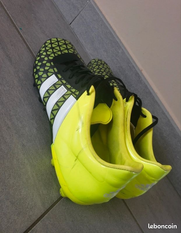 Chaussures de foot/ Crampons Adidas (image 3)