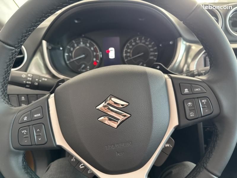 Suzuki Vitara 1.4 Boosterjet Hybrid 110ch Style Auto MY25 (image 16)