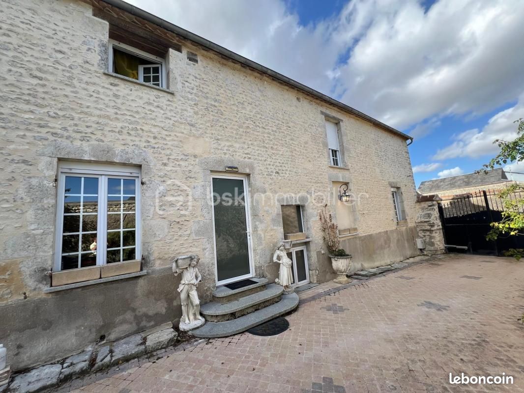 Maison 7 pièces 176 m² · à Toury · 176 m² · 254 900 €