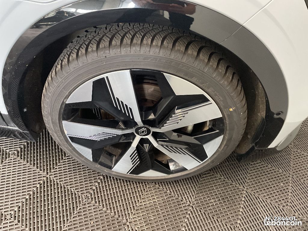 Renault Mégane E-TECH EV60 220 ch super charge Techno (image 8)