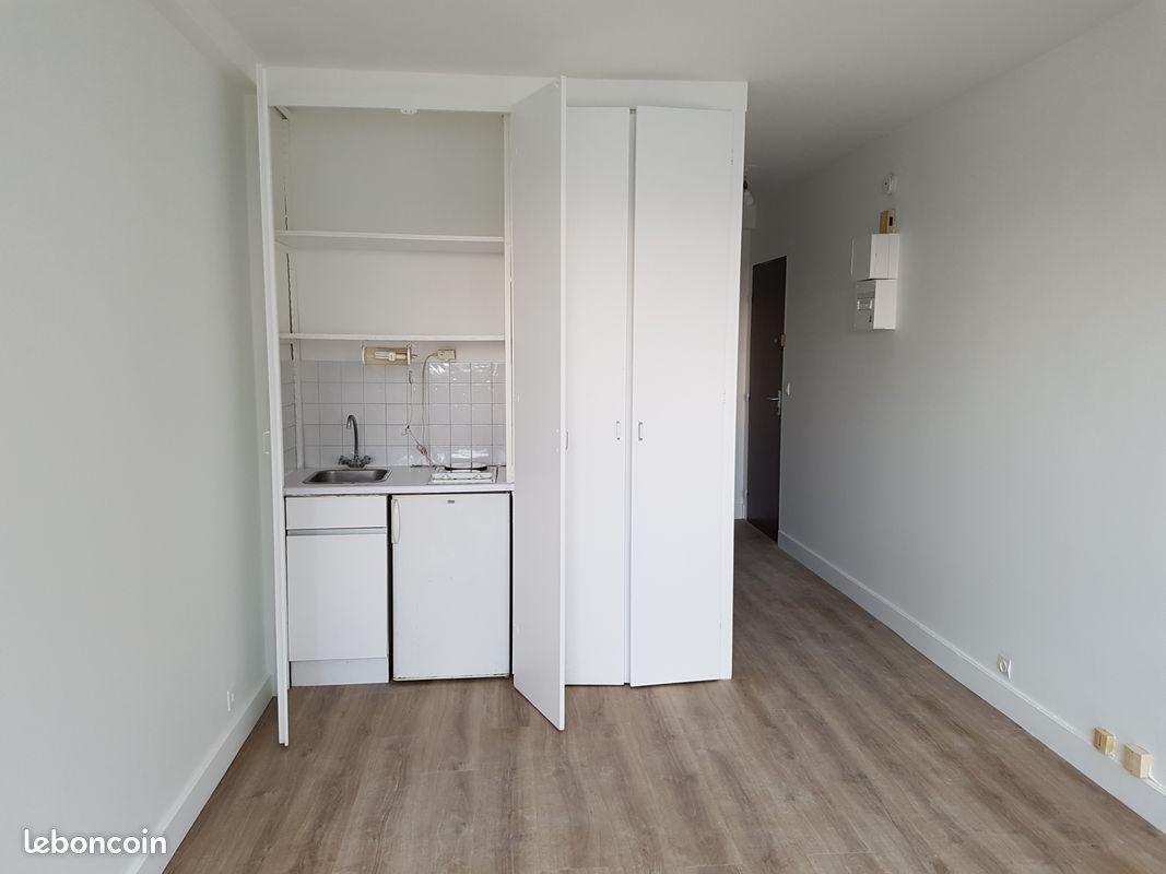 Appartement 1 pièce 24 m² · à Courbevoie · 24 m² · 890 €/mois