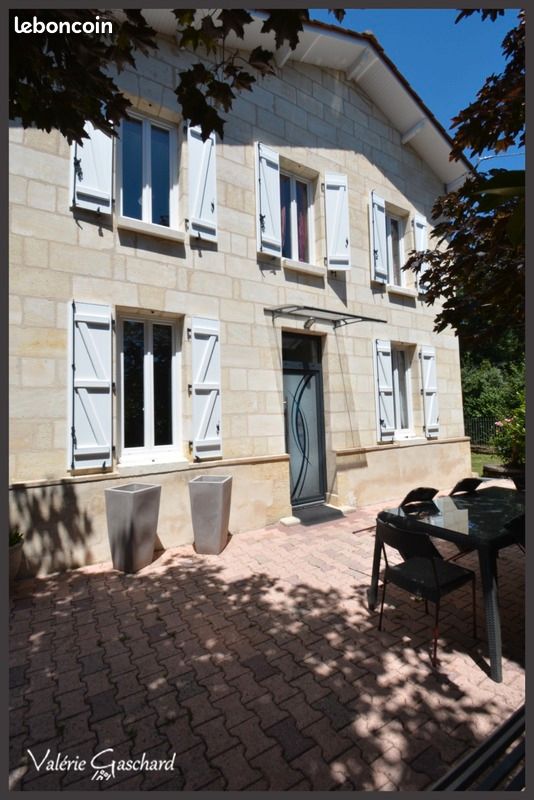 Maison 5 pièces 150 m² · à Saint-Seurin-sur-l'Isle · 150 m² · 299 900 €