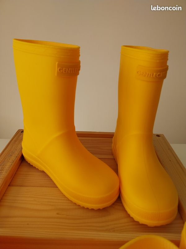 Décoration anniversaire Estivale / Champêtre (guinguette) - Bottes en plastique (image 7)