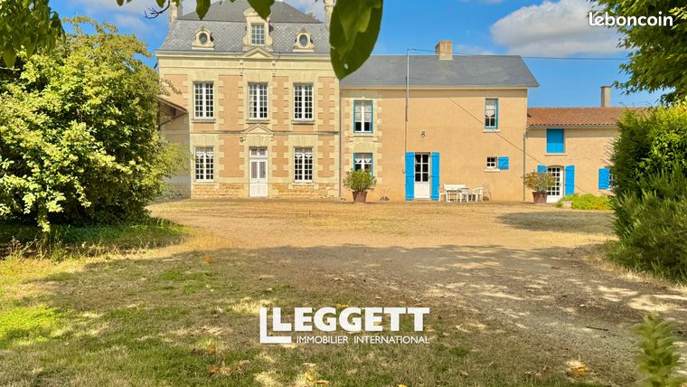 Maison 10 pièces 355 m²