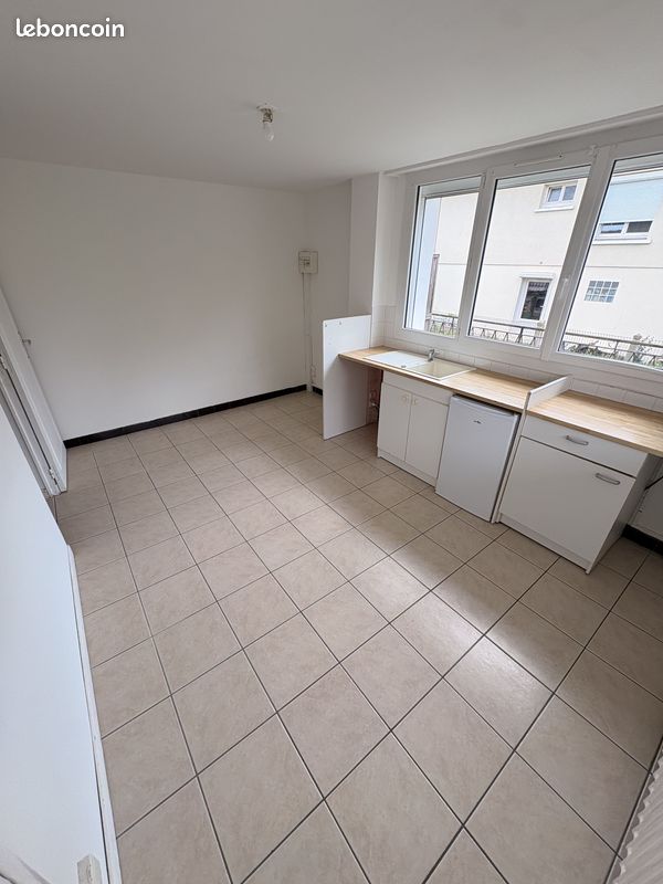 Appartement 1 pièce 18 m² · à Poitiers · 18 m² · 400 €/mois