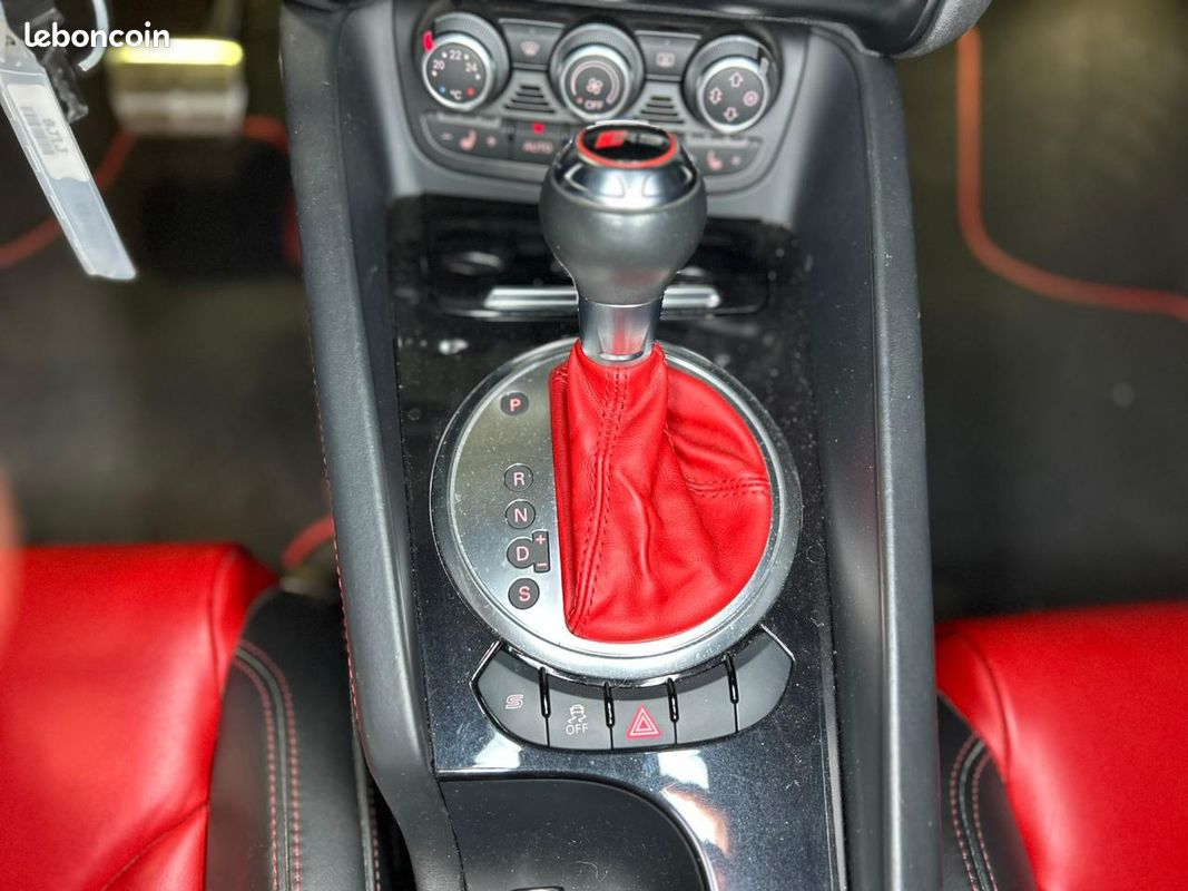 AUDI TTRS ENTRETIEN AUDI/ PALETTES AU VOLANT/ 2.5 TFSi 340Ch BV S-tronic (image 13)