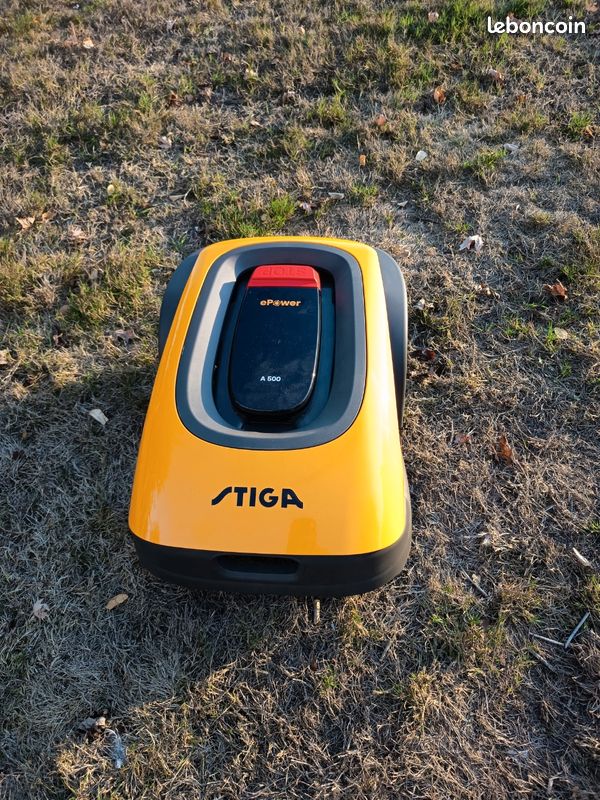 Robot tondeuse stiga A500 (image 1)