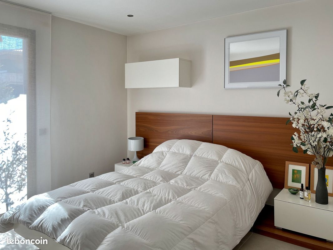 Chambre complète BO CONCEPT (lit, tête de lit, chevets, meuble) (image 1)