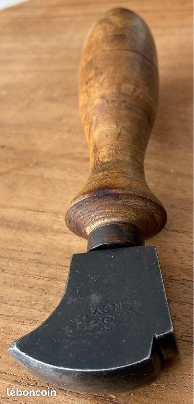 Ancien Outil De Cordonnier À VENDRE! - FR