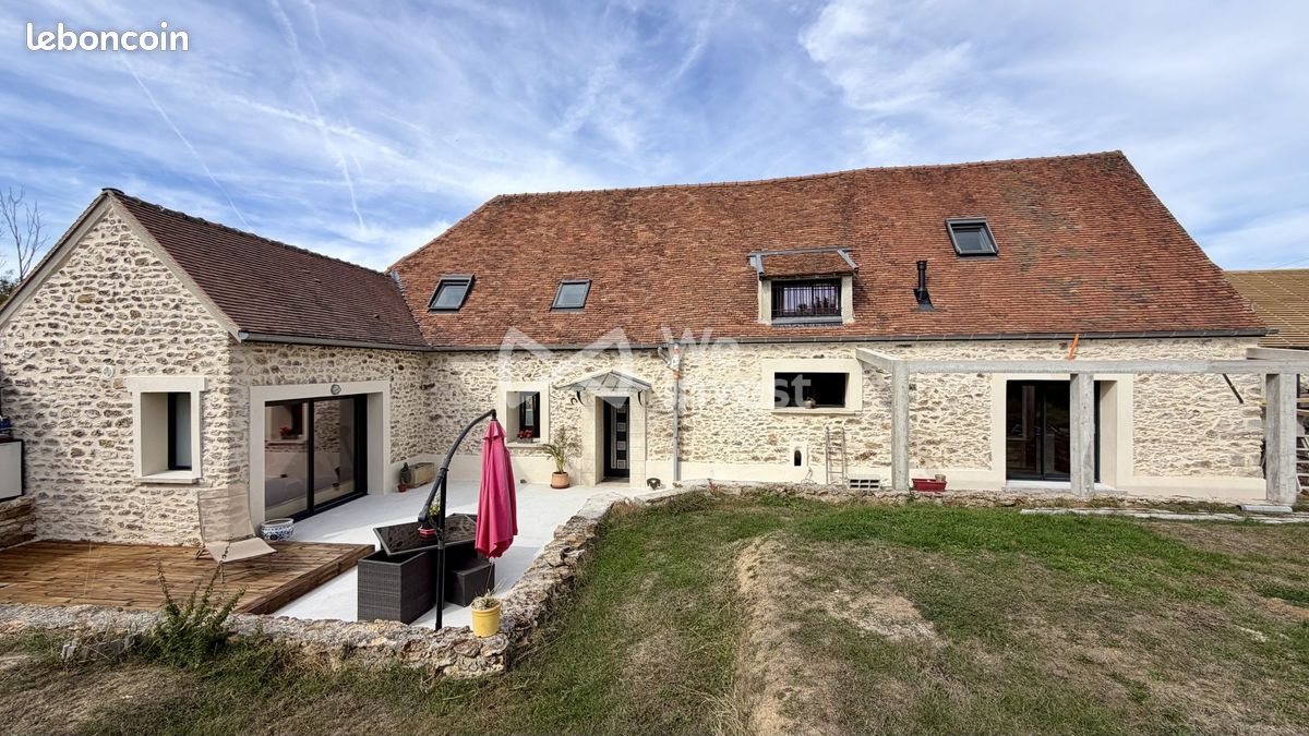 Maison 9 pièces 195 m² · à Coulommiers · 195 m² · 435 000 €