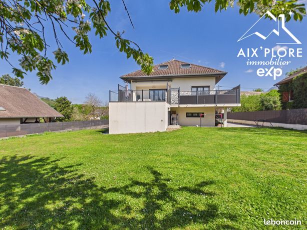 Propriété 5 pièces 169 m²