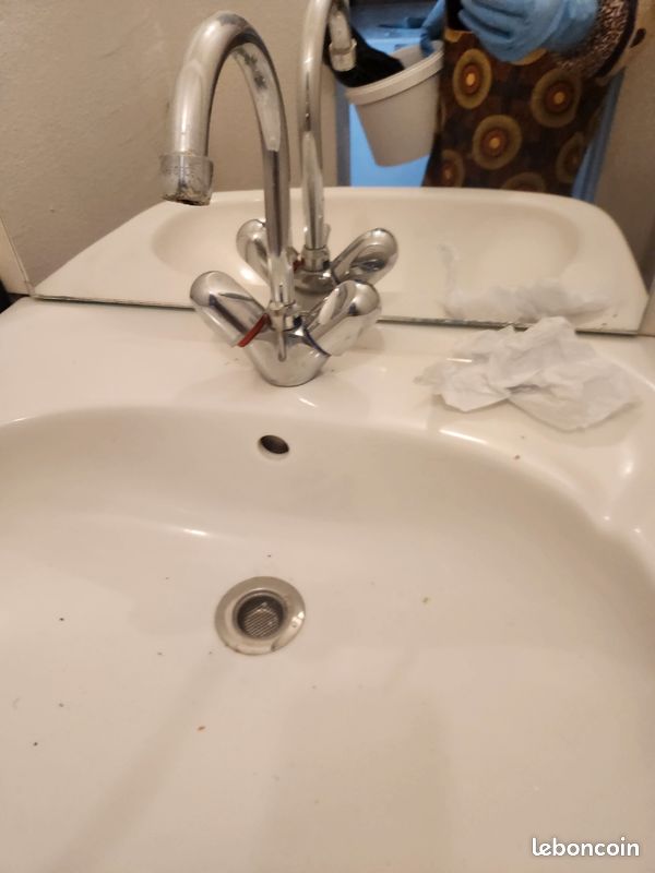 Lavabo (image 2)