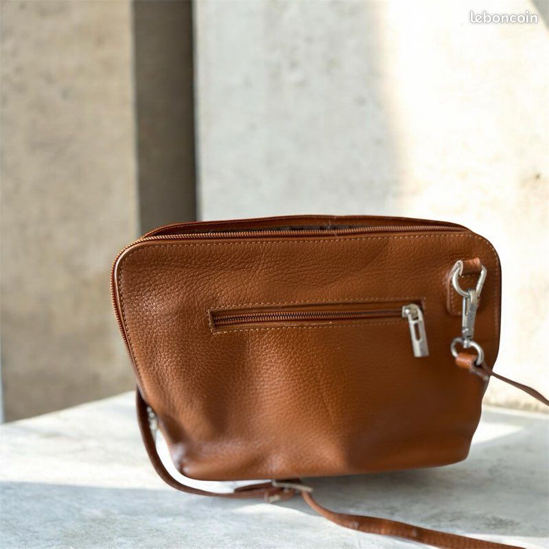 Sac en bandoulière en cuir (image 2)