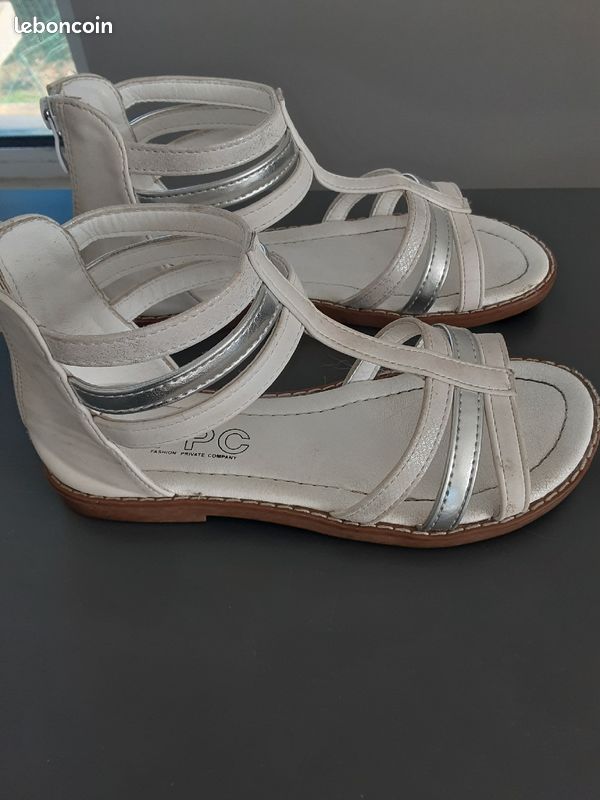 Sandales crème beige pointure 33 (image 5)