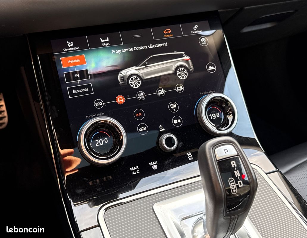 LAND ROVER RANGE ROVER EVOQUE II 1.5 P300E PHEV 4WD R-DYNAMIC HSE BVA8 + TOIT PANO + ATTELAGE + MERIDIAn (image 16)