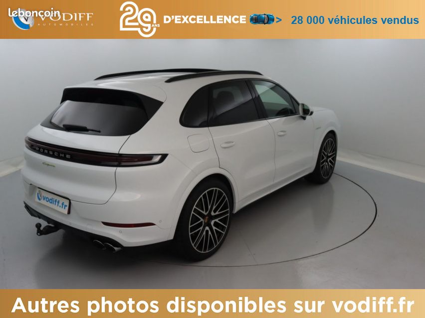Porsche Cayenne E-HYBRID 470 CV (image 40)