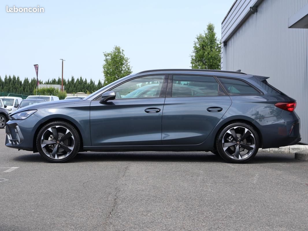 Cupra Leon SPORTSTOURER 1.5 eTSI Hybrid 150 ch DSG7 V (image 3)