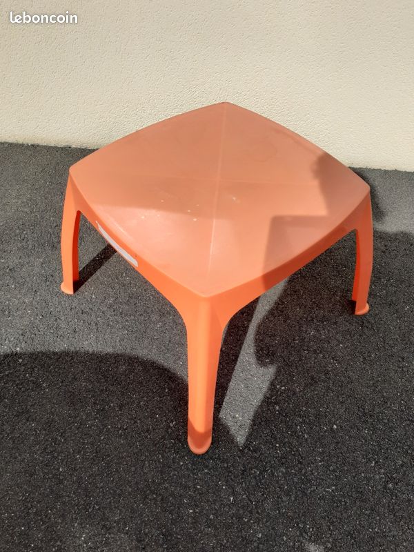 Table enfant (image 1)
