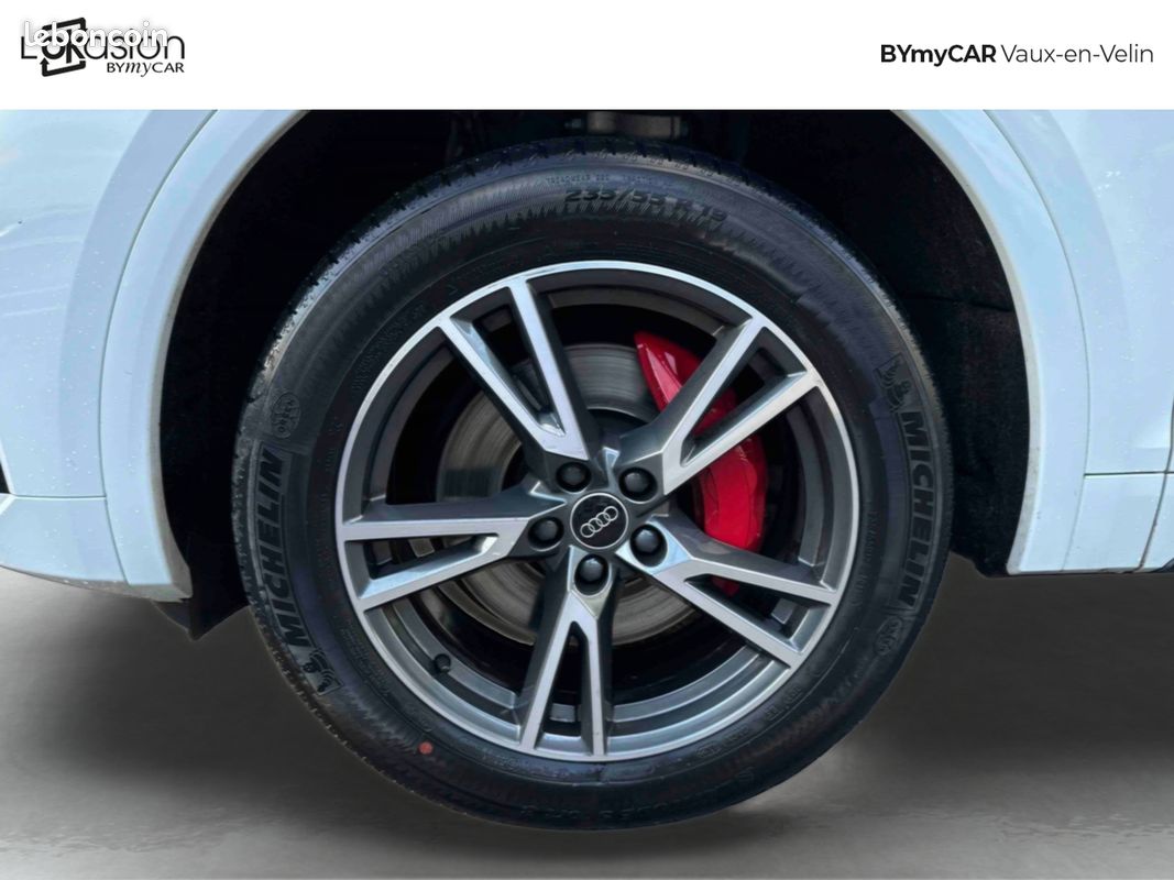 AUDI Q5 50 TFSIe 299 S tronic 7 Quattro S line (image 9)