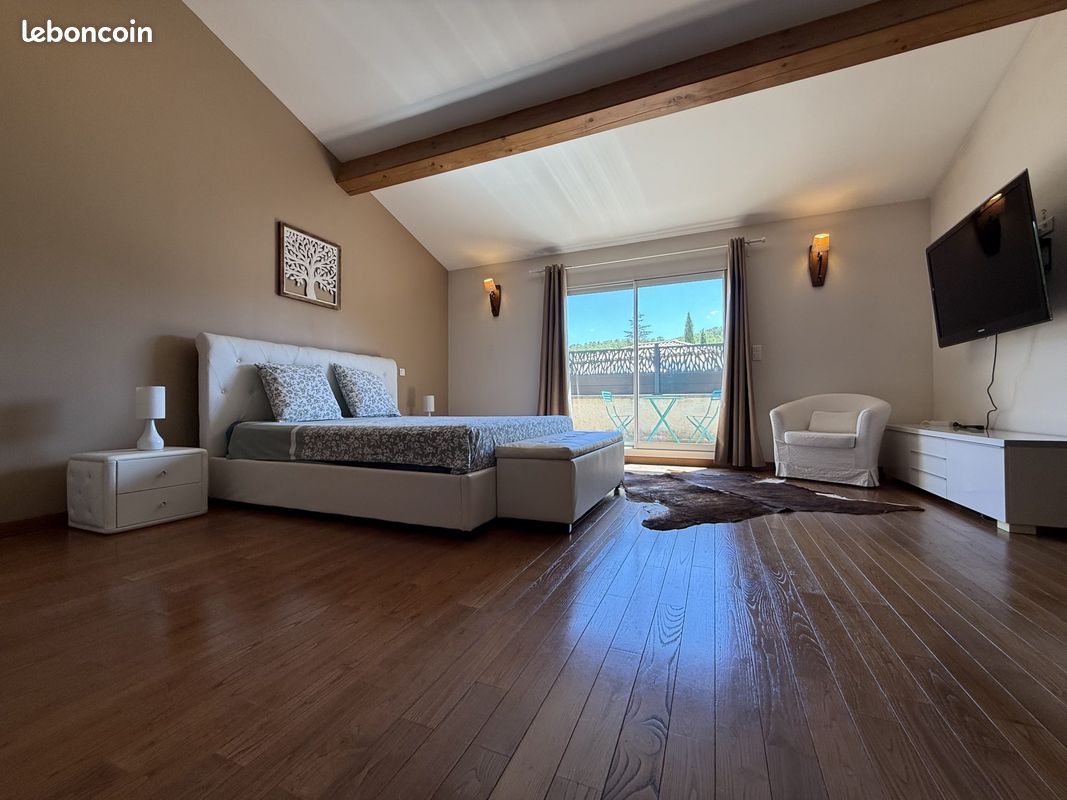 Villa 7 pièces 220 m² (image 9)