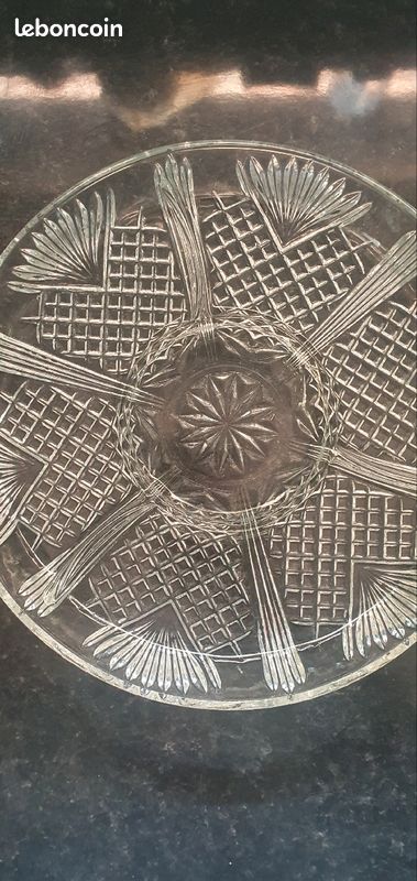 Plat apéritif en verre (image 1)