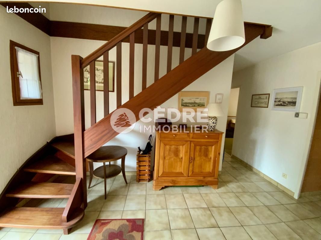 Maison 7 pièces 168 m² · à Saint-Pryvé-Saint-Mesmin · 168 m² · 389 000 €