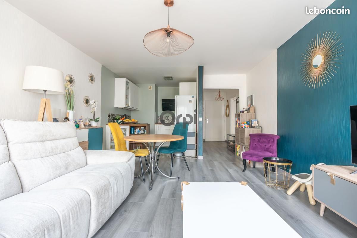 Appartement 3 pièces 61 m² · à Joinville-le-Pont · 61 m² · 370 000 €