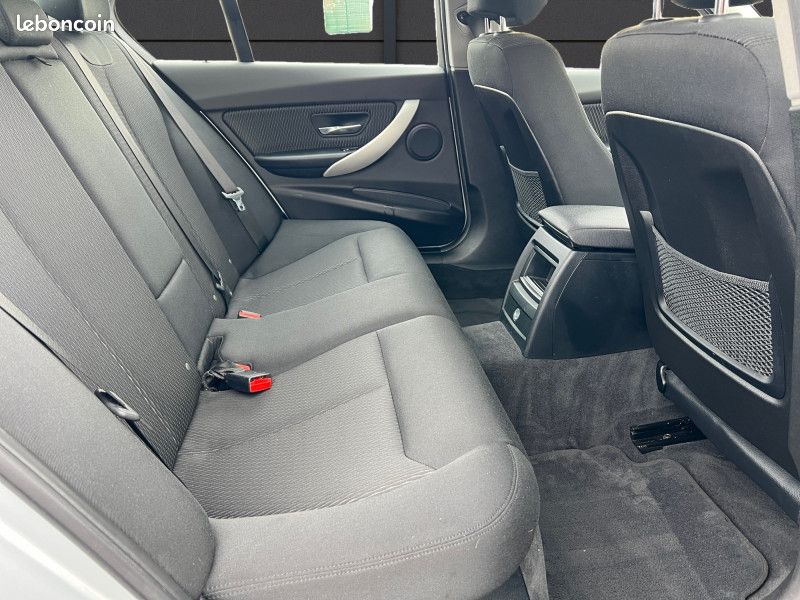 Bmw SERIE 3 (F30) 318I 136CH LOUNGE - 1ère MAIN (image 8)