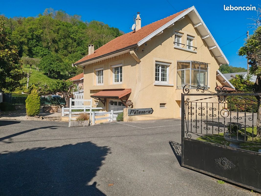 Maison 5 pièces 91 m² · à Maubec · 91 m² · 310 000 €