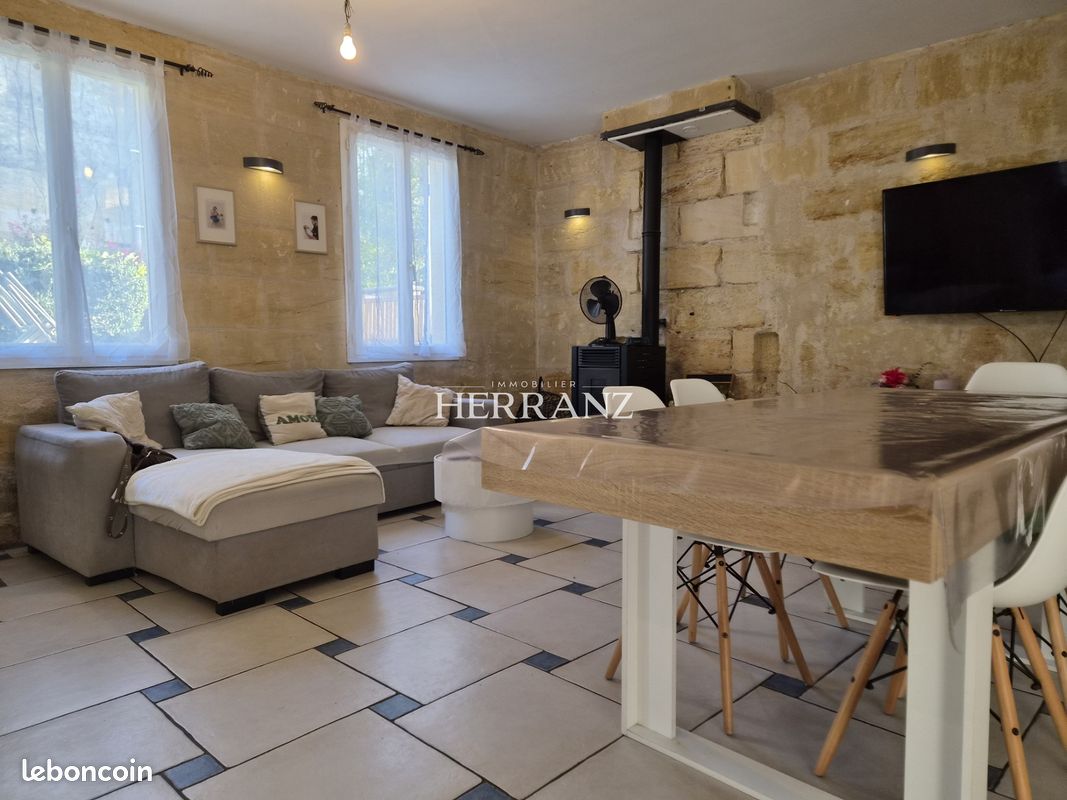 Maison 4 pièces 128 m² · à Saint-Médard-de-Guizières · 128 m² · 191 000 €