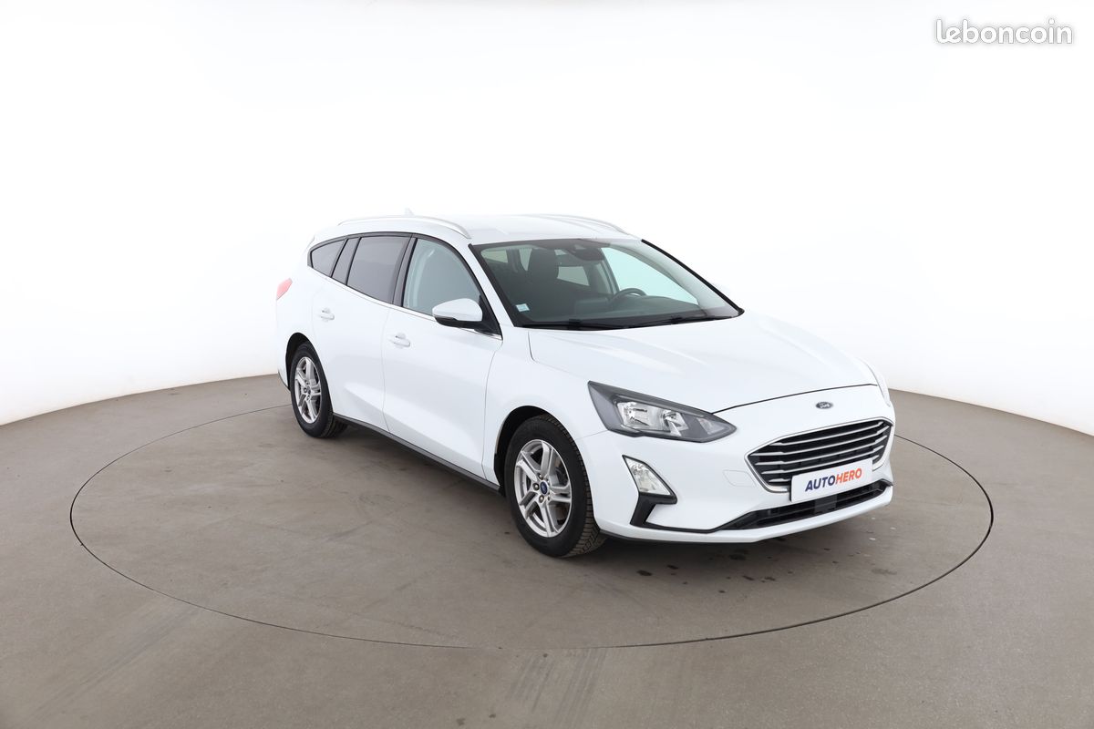 Ford Focus SW 1.0 EcoBoost Trend Business (image 4)