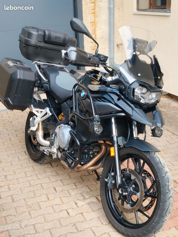 BMW F750 gs (image 1)