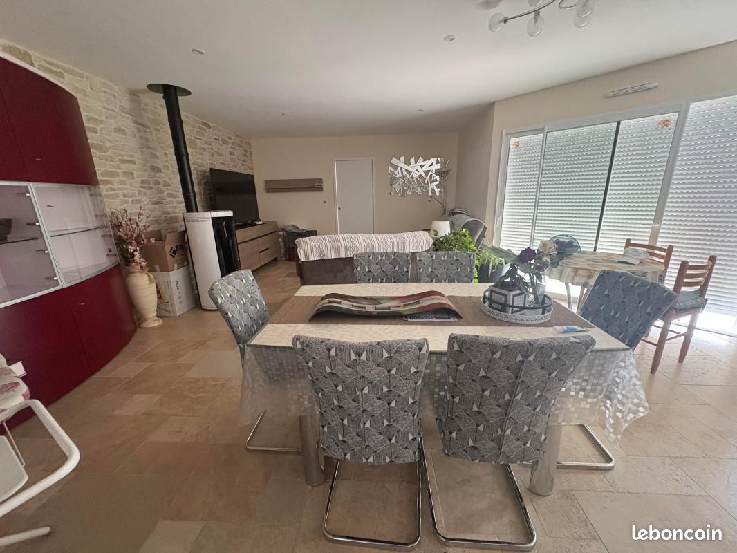 Maison 4 pièces 104 m² · à Angliers · 104 m² · 1 300 €/mois