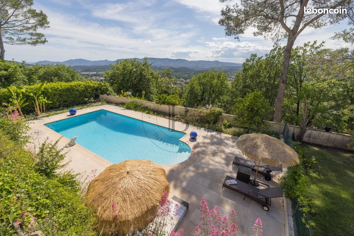 Maison 8 pièces 369 m² · à Mougins · 369 m² · 1 995 000 €