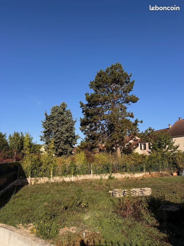 Terrain 319 m² · à Margency · 250 000 €