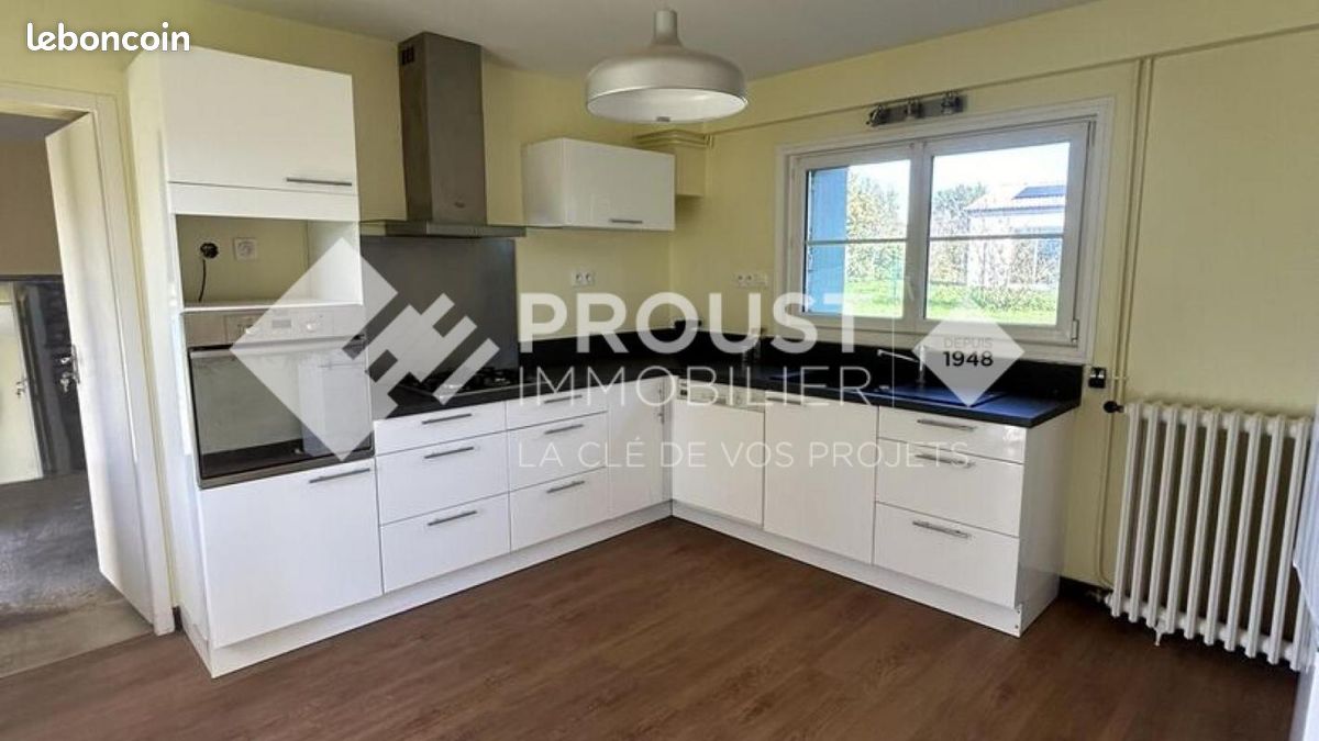 Maison 8 pièces 144 m² - Niort 79000 (image 2)