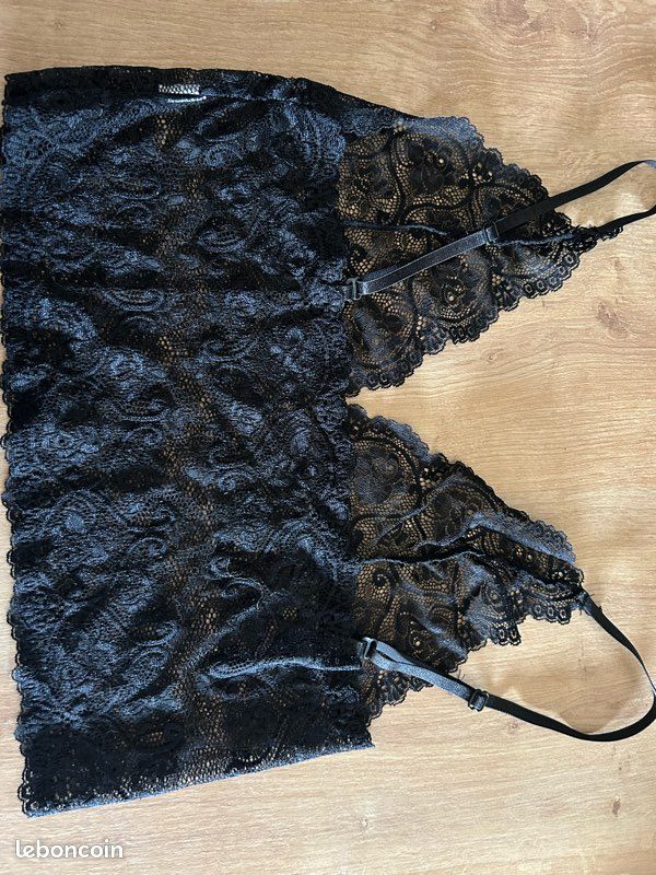 Brassière noire en dentelle – taille M (image 2)
