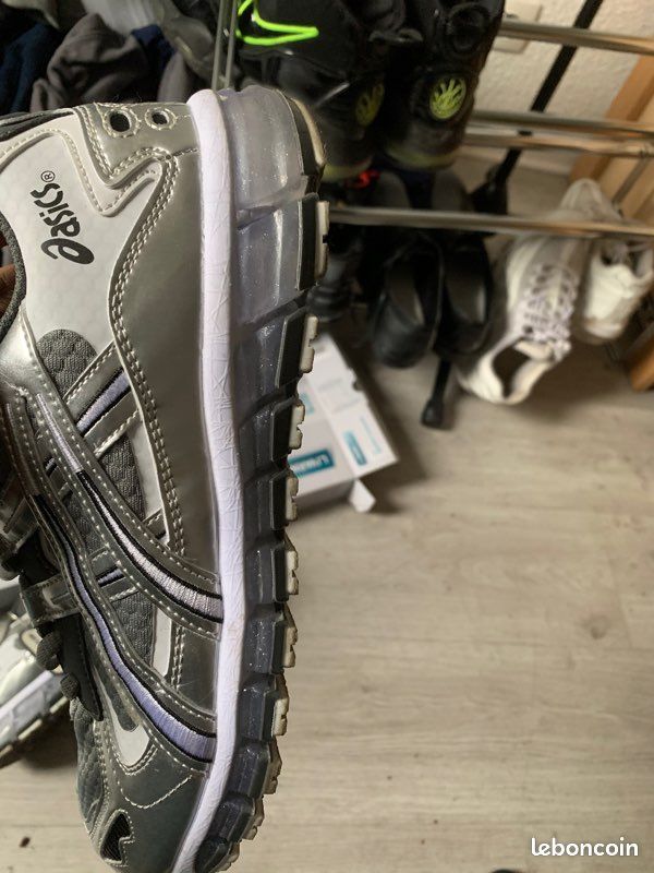 Lot de deux paire de chaussure TN3 plus ET ASICS (image 2)