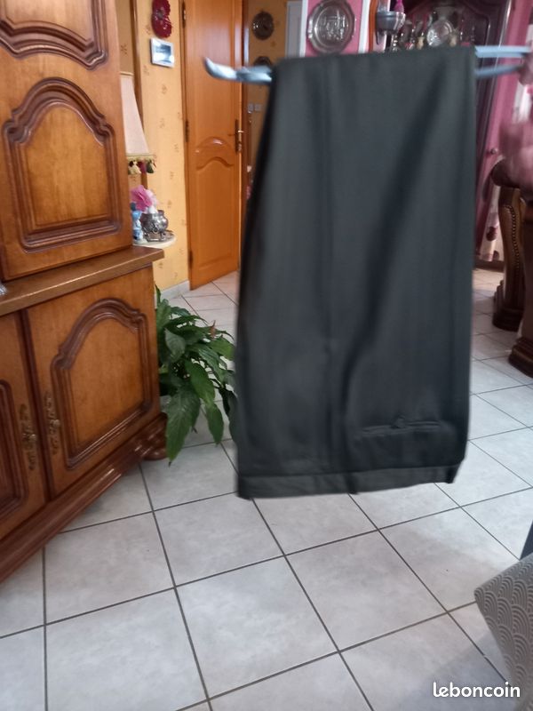 Pantalon vert foncé taille 50 (image 5)