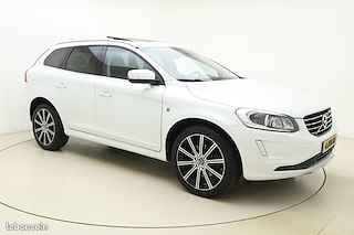 Volvo XC60 2.0 T5 245ch OCEAN RACE - TOIT PANORAMIQUE CUIR SIÈGES ÉLECTRIQUES CHAUFFANTS PARE-BRI... (image 8)