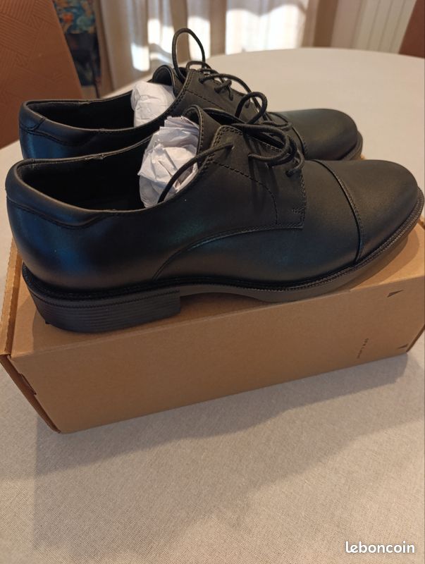 Chaussures homme Shoes For Crews Senator – cuir noir – T.44 – antidérapantes (image 2)