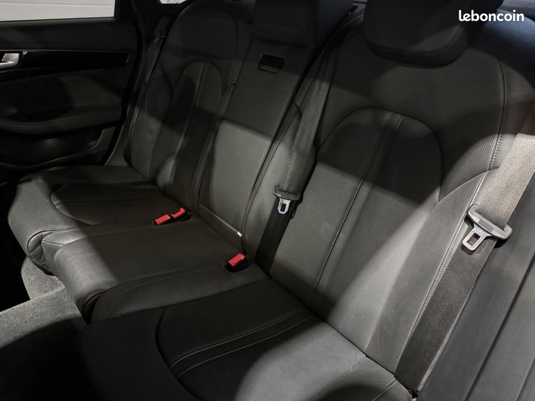 AUDI S8 PLUS 4.0 V8 TFSI 605 QUATTRO TIPTRONIC BVA - Toit ouvrant & Céramiques (image 34)
