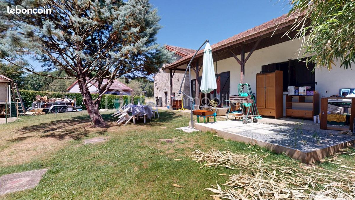 Maison 3 pièces 89 m² · à Saint-Martin-Terressus · 89 m² · 60 000 €