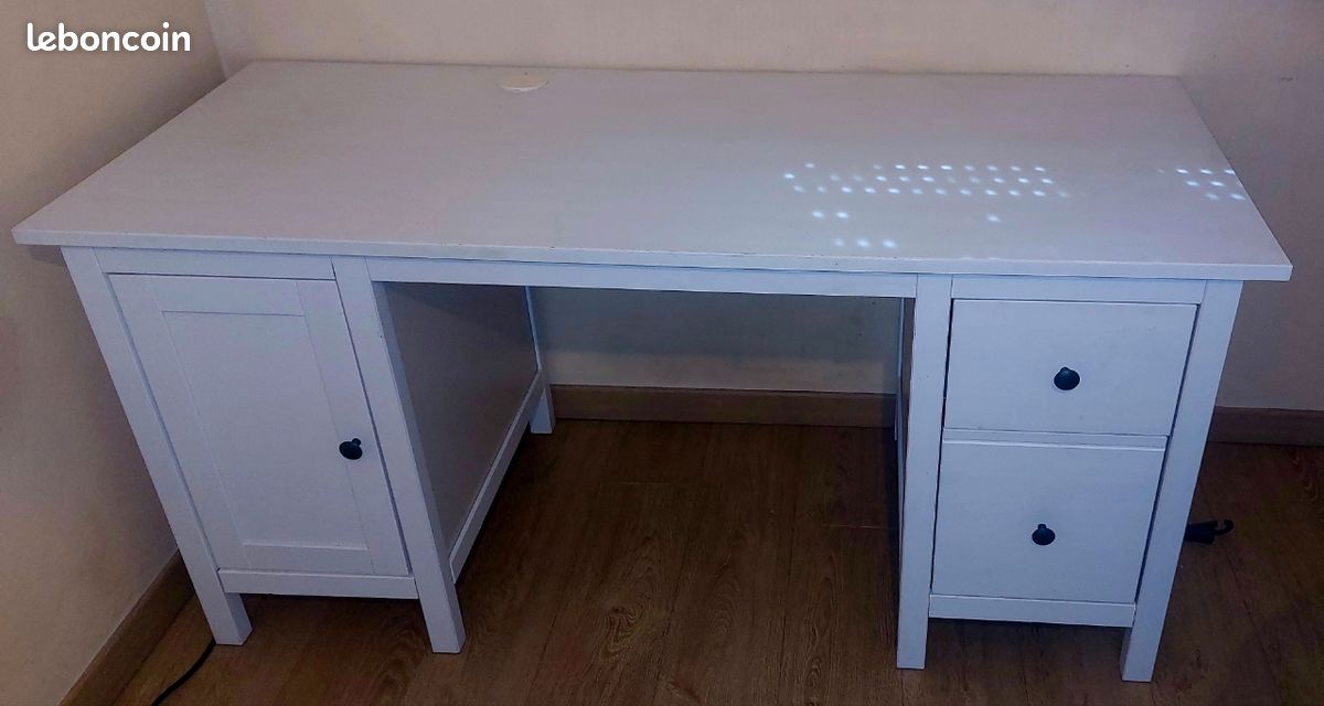 Bureau Hemnes (image 1)
