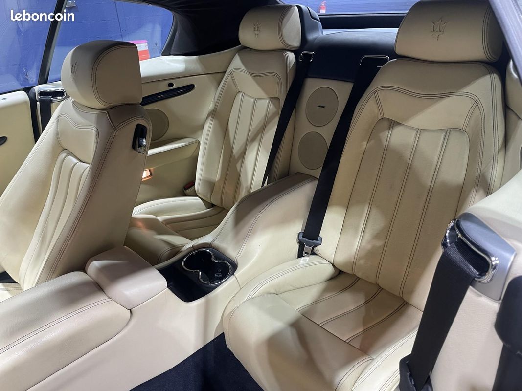 MASERATI GRANCABRIO 4.7i V8 - 440 - BVA CABRIOLET - Garantie 12 mois (image 9)