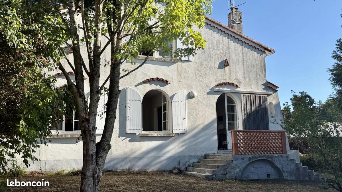 Maison 143 m² · à Mauves-sur-Loire · 143 m² · 365 750 €