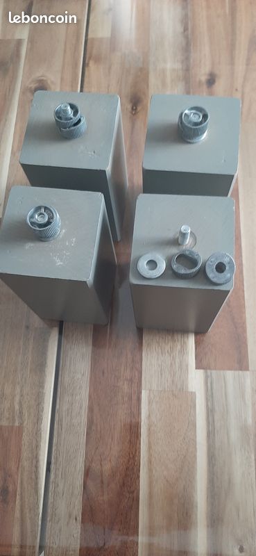 4 pieds de lit carrés, largeur 8 cm × 15 cm de hauteur, largeur de vis 7 mm (image 3)