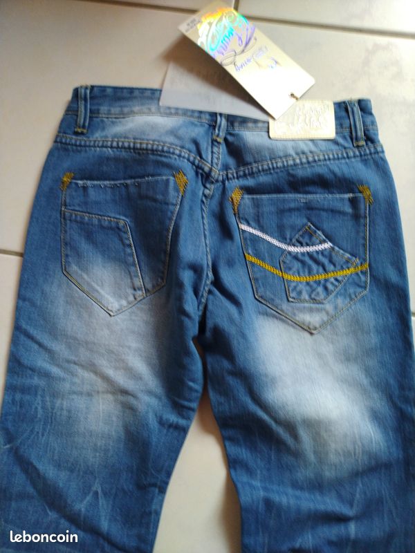 Pantalon jean neuf T. 40 (image 3)